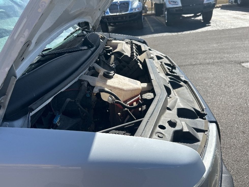 Light Duty Box Truck-Light and Medium Duty Trucks-GMC-2022-Savana G33903-Oklahoma City-OK-86,126\n\t\tmiles-$ 33,250 - Image 23