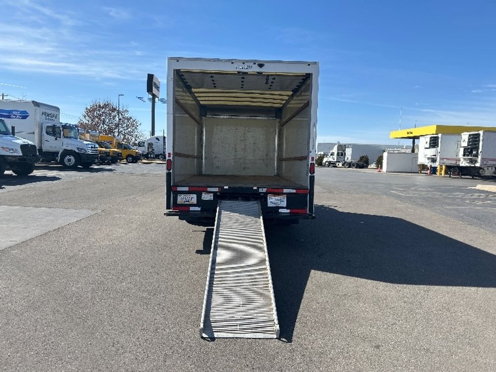 Light Duty Box Truck-Light and Medium Duty Trucks-GMC-2022-Savana G33903-Oklahoma City-OK-86,126\n\t\tmiles-$ 33,250 - Image 9