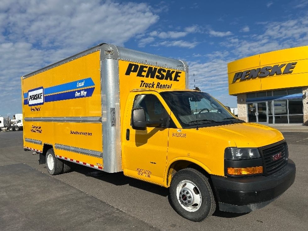 Light Duty Box Truck-Light and Medium Duty Trucks-GMC-2022-Savana G33903-Oklahoma City-OK-86,981\n\t\tmiles-$ 29,750 - Image 1