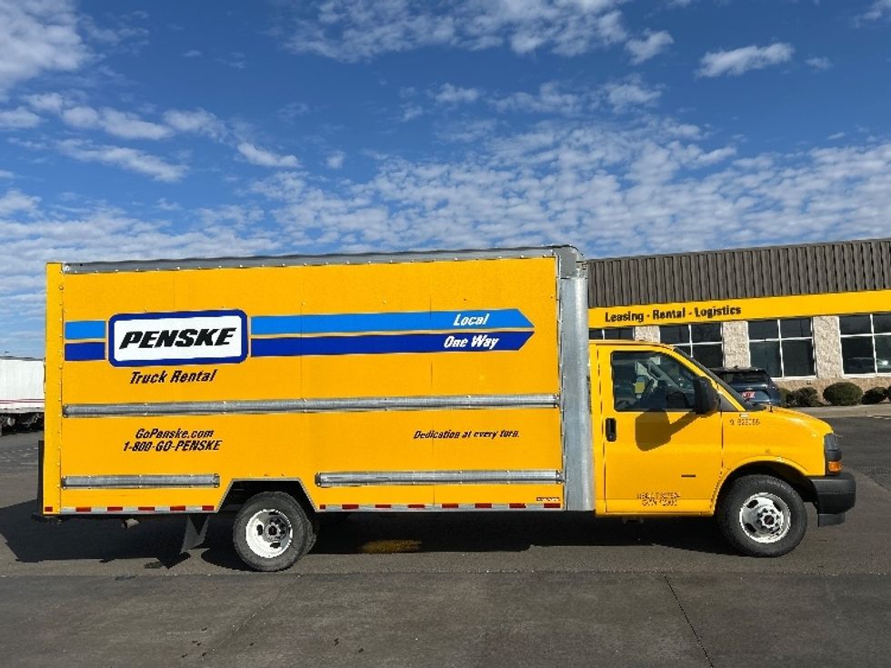 Light Duty Box Truck-Light and Medium Duty Trucks-GMC-2022-Savana G33903-Oklahoma City-OK-86,981\n\t\tmiles-$ 29,750 - Image 12
