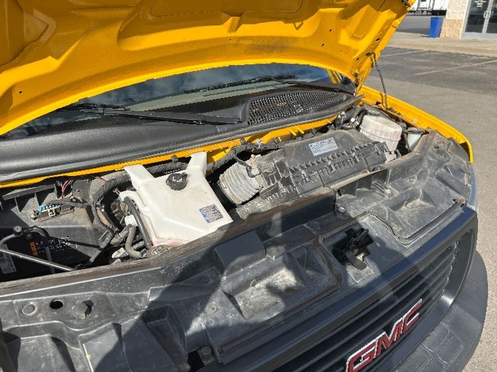 Light Duty Box Truck-Light and Medium Duty Trucks-GMC-2022-Savana G33903-Oklahoma City-OK-86,981\n\t\tmiles-$ 29,750 - Image 20