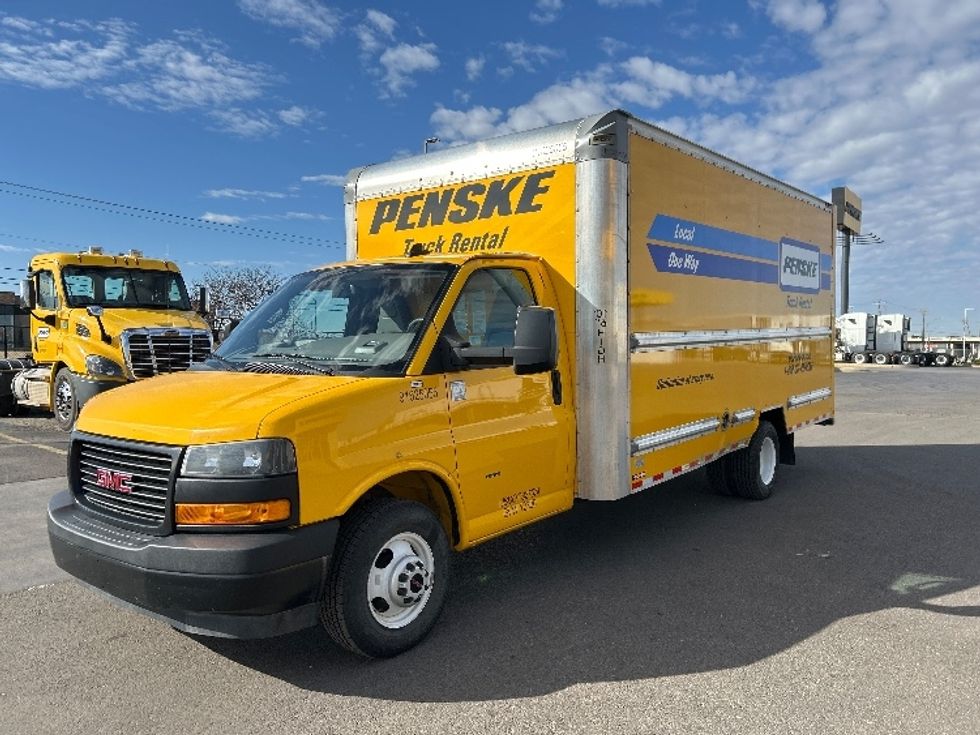 Light Duty Box Truck-Light and Medium Duty Trucks-GMC-2022-Savana G33903-Oklahoma City-OK-86,981\n\t\tmiles-$ 29,750 - Image 3