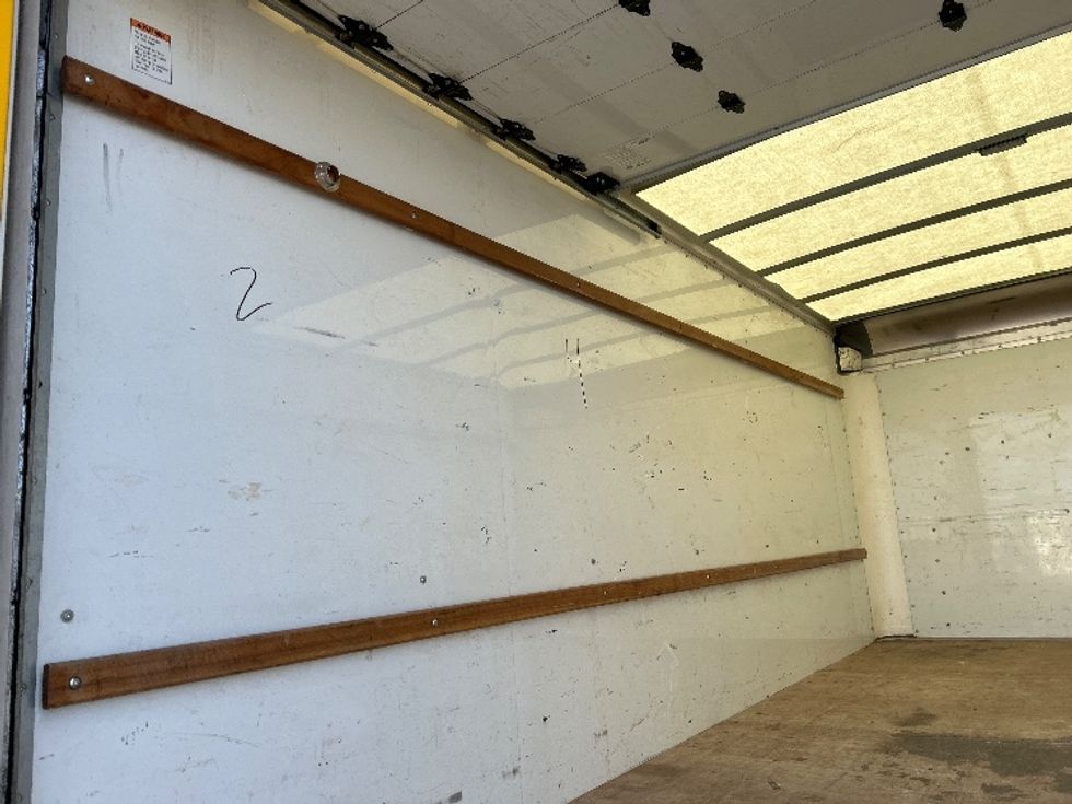Light Duty Box Truck-Light and Medium Duty Trucks-GMC-2022-Savana G33903-Oklahoma City-OK-86,981\n\t\tmiles-$ 29,750 - Image 9