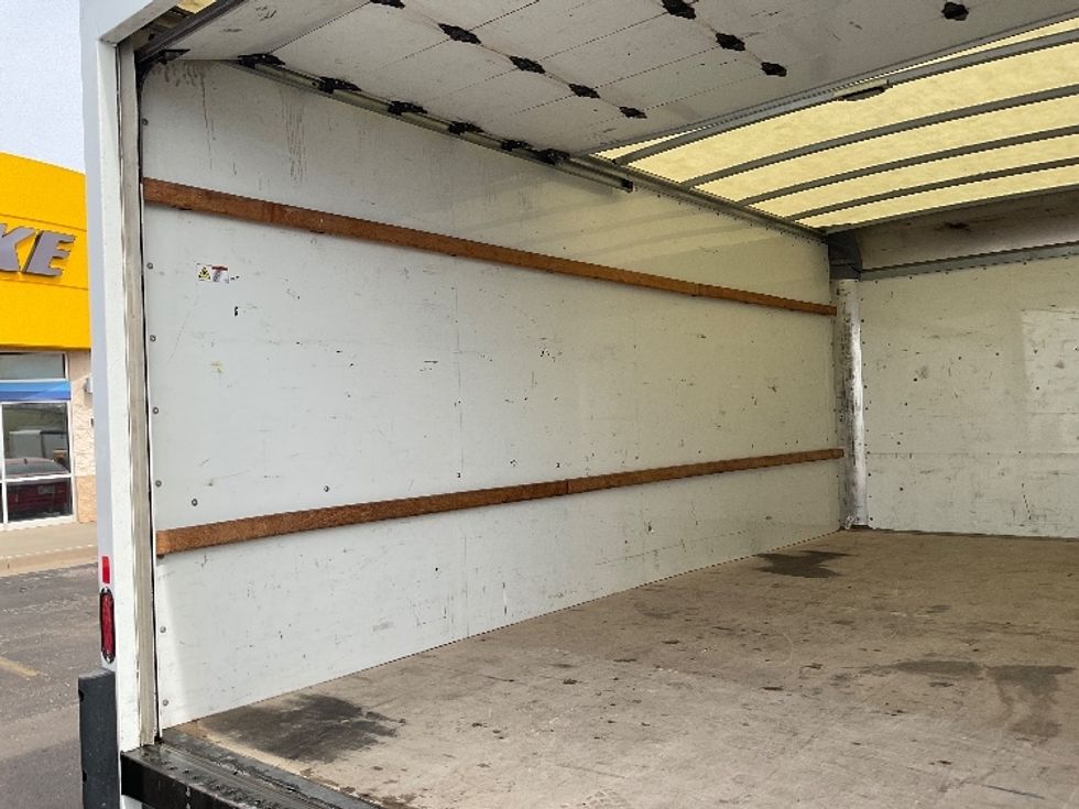 Light Duty Box Truck-Light and Medium Duty Trucks-GMC-2022-Savana G33903-Oklahoma City-OK-90,620\n\t\tmiles-$ 32,750 - Image 10