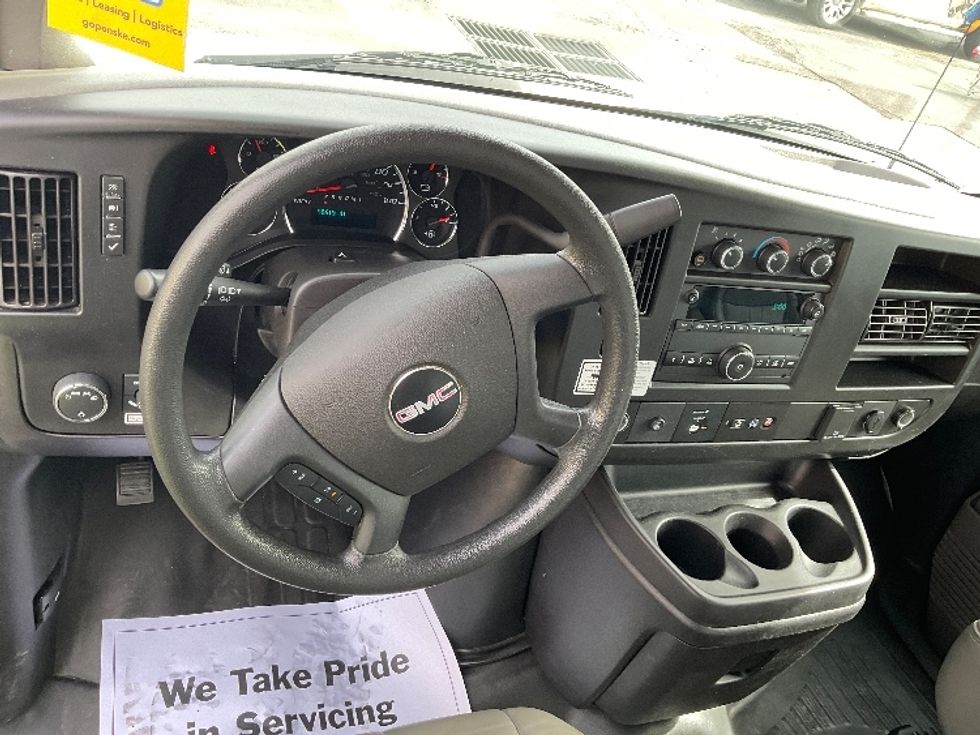 Light Duty Box Truck-Light and Medium Duty Trucks-GMC-2022-Savana G33903-Oklahoma City-OK-90,620\n\t\tmiles-$ 32,750 - Image 16