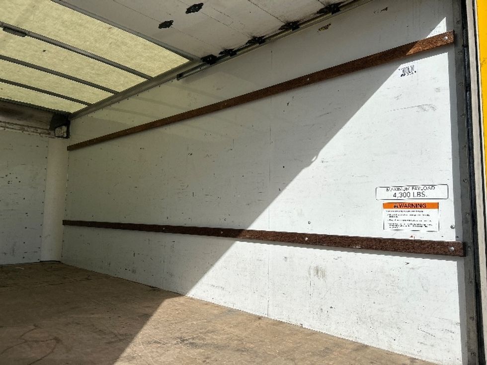 Light Duty Box Truck-Light and Medium Duty Trucks-GMC-2022-Savana G33903-Oklahoma City-OK-96,807\n\t\tmiles-$ 28,750 - Image 10