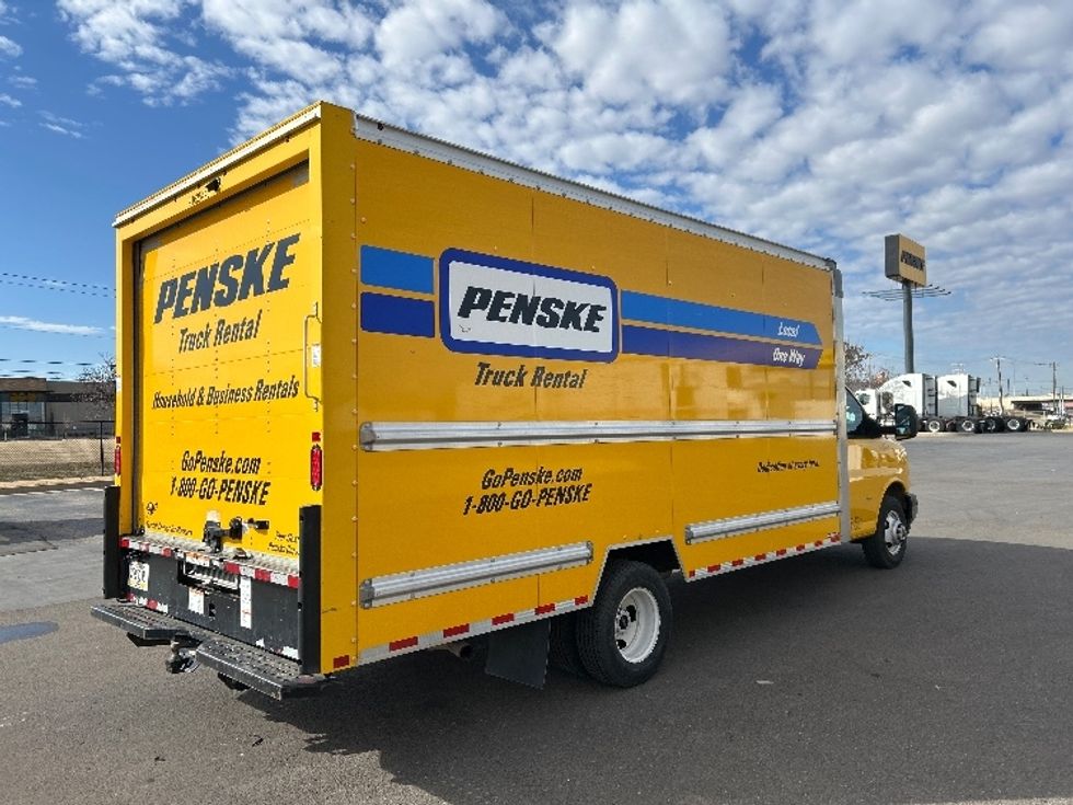 Light Duty Box Truck-Light and Medium Duty Trucks-GMC-2022-Savana G33903-Oklahoma City-OK-96,807\n\t\tmiles-$ 28,750 - Image 11