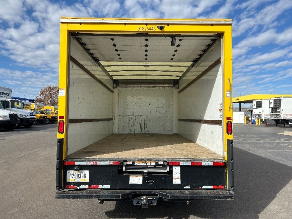 Light Duty Box Truck-Light and Medium Duty Trucks-GMC-2022-Savana G33903-Oklahoma City-OK-96,807\n\t\tmiles-$ 28,750 - Image 7