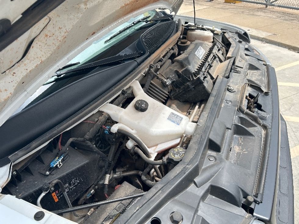 Light Duty Box Truck-Light and Medium Duty Trucks-GMC-2022-Savana G33903-Oklahoma City-OK-97,137\n\t\tmiles-$ 32,000 - Image 24