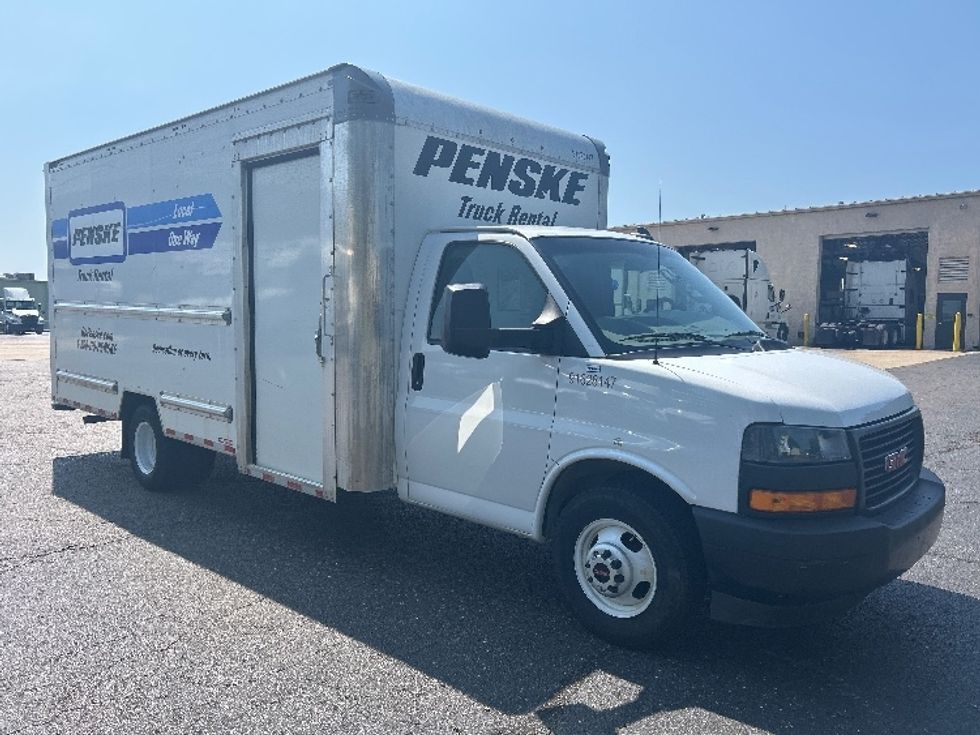 Light Duty Box Truck-Light and Medium Duty Trucks-GMC-2022-Savana G33903-Olive Branch-MS-103,563\n\t\tmiles-$ 33,750 - Image 1