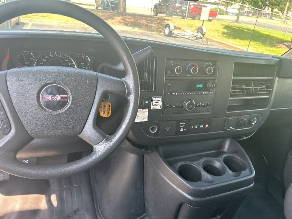 Light Duty Box Truck-Light and Medium Duty Trucks-GMC-2022-Savana G33903-Olive Branch-MS-103,563\n\t\tmiles-$ 33,750 - Image 17