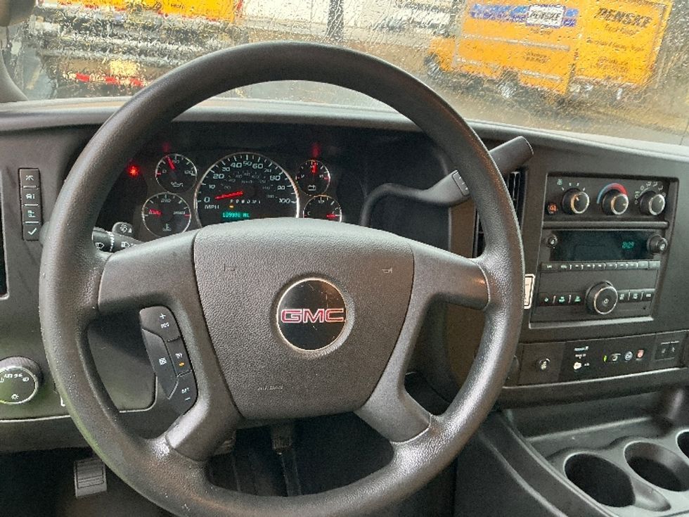 Light Duty Box Truck-Light and Medium Duty Trucks-GMC-2022-Savana G33903-Olive Branch-MS-109,398\n\t\tmiles-$ 26,500 - Image 16