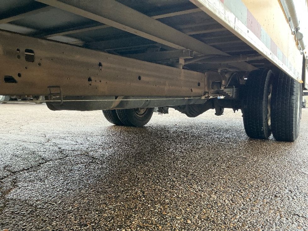 Light Duty Box Truck-Light and Medium Duty Trucks-GMC-2022-Savana G33903-Olive Branch-MS-109,398\n\t\tmiles-$ 26,500 - Image 5