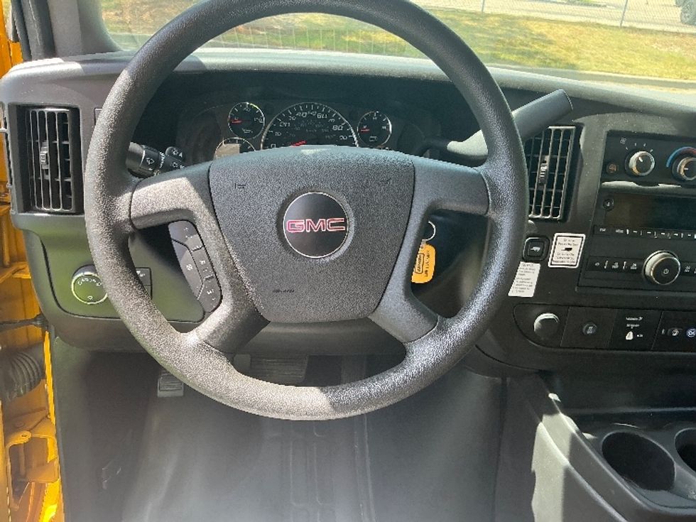 Light Duty Box Truck-Light and Medium Duty Trucks-GMC-2022-Savana G33903-Olive Branch-MS-64,654\n\t\tmiles-$ 30,500 - Image 16