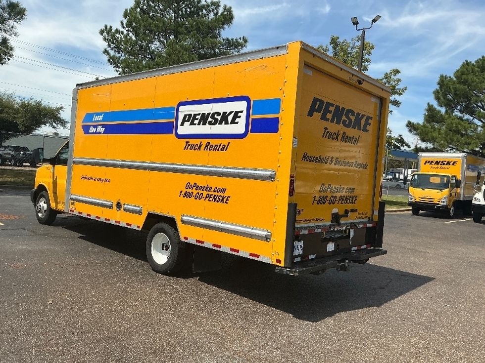 Light Duty Box Truck-Light and Medium Duty Trucks-GMC-2022-Savana G33903-Olive Branch-MS-64,654\n\t\tmiles-$ 30,500 - Image 6