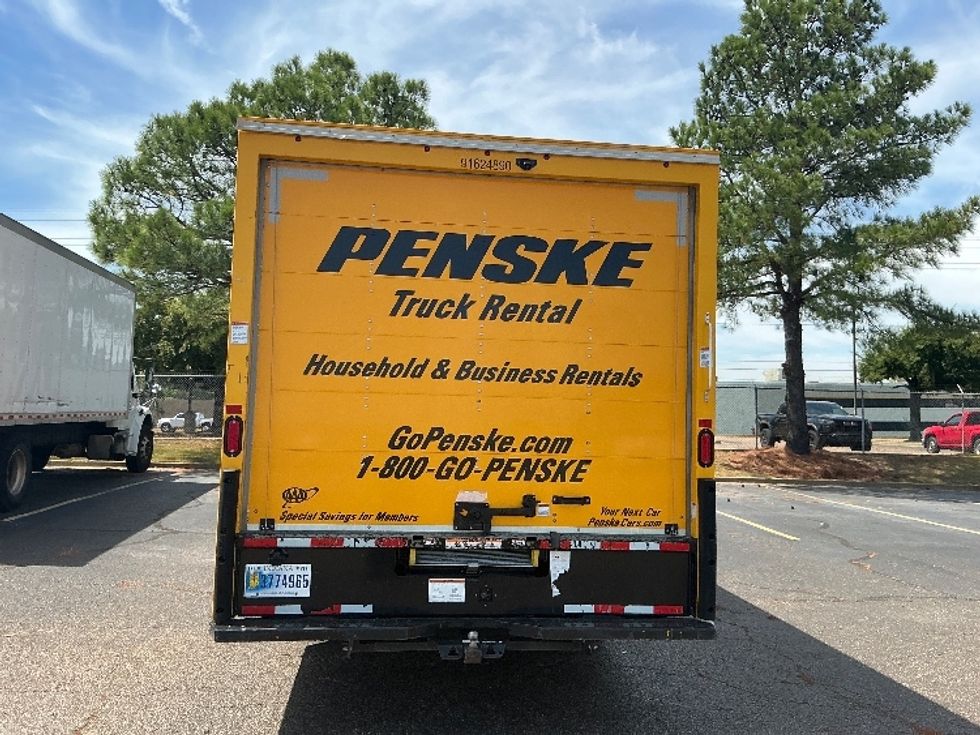 Light Duty Box Truck-Light and Medium Duty Trucks-GMC-2022-Savana G33903-Olive Branch-MS-64,654\n\t\tmiles-$ 30,500 - Image 7