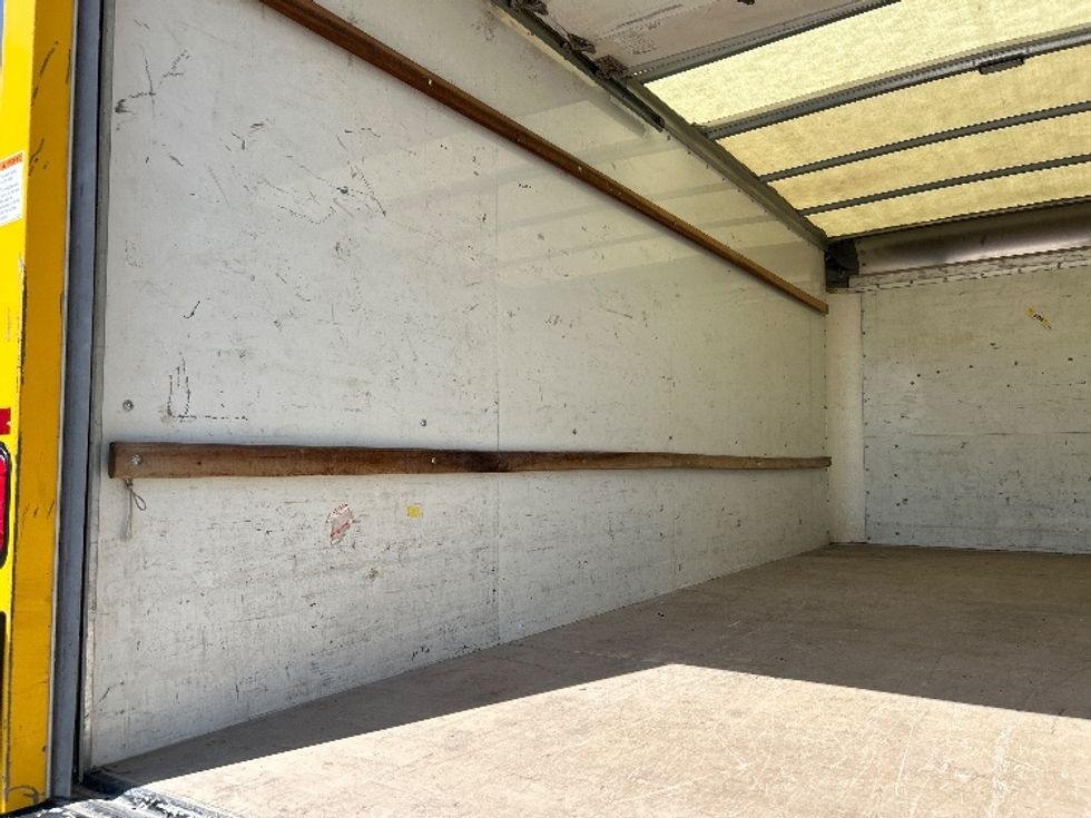 Light Duty Box Truck-Light and Medium Duty Trucks-GMC-2022-Savana G33903-Olive Branch-MS-64,807\n\t\tmiles-$ 30,500 - Image 10
