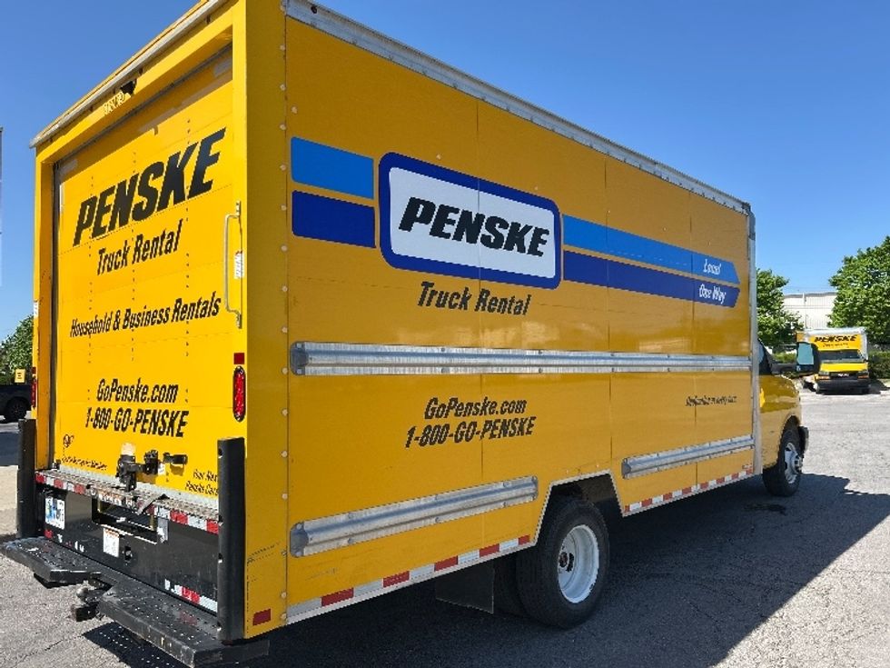 Light Duty Box Truck-Light and Medium Duty Trucks-GMC-2022-Savana G33903-Olive Branch-MS-64,807\n\t\tmiles-$ 30,500 - Image 12