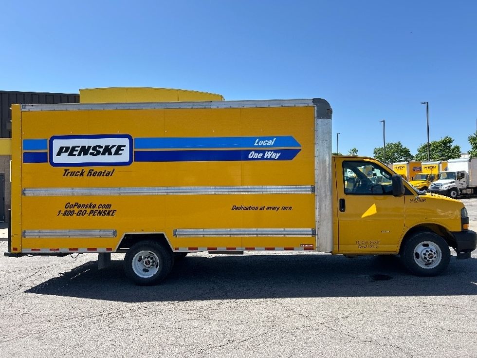 Light Duty Box Truck-Light and Medium Duty Trucks-GMC-2022-Savana G33903-Olive Branch-MS-64,807\n\t\tmiles-$ 30,500 - Image 14