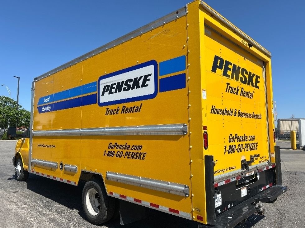 Light Duty Box Truck-Light and Medium Duty Trucks-GMC-2022-Savana G33903-Olive Branch-MS-64,807\n\t\tmiles-$ 30,500 - Image 6