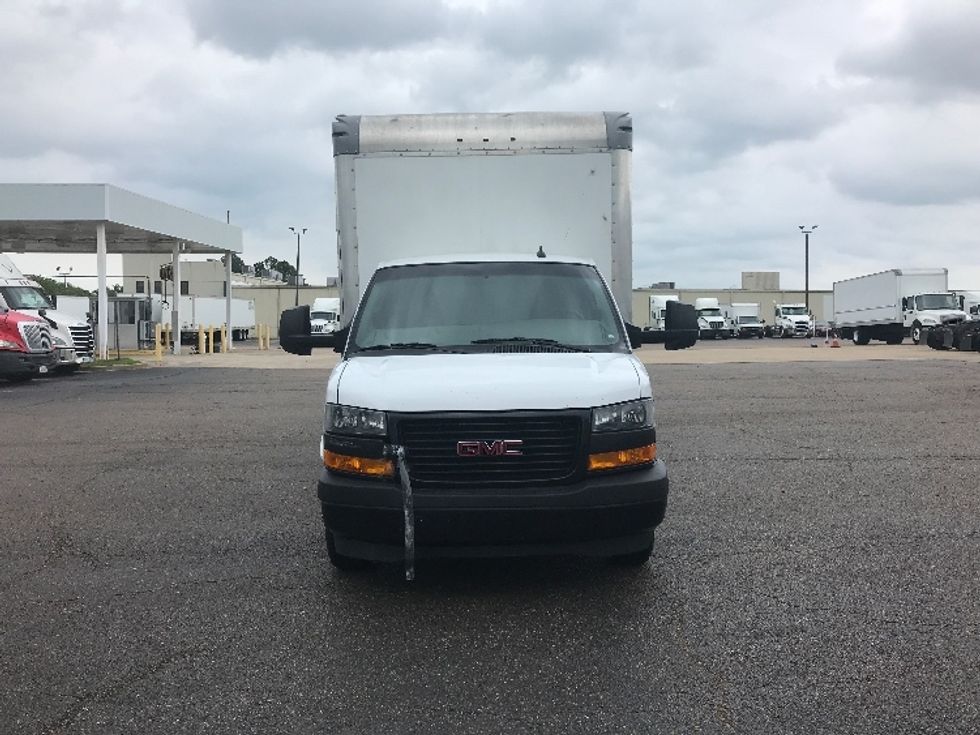Light Duty Box Truck-Light and Medium Duty Trucks-GMC-2022-Savana G33903-Olive Branch-MS-80,753\n\t\tmiles-$ 42,500 - Image 2