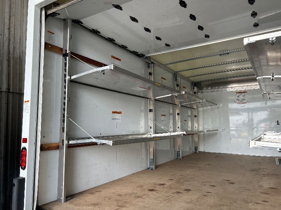 Light Duty Box Truck-Light and Medium Duty Trucks-GMC-2022-Savana G33903-Orlando-FL-27,045\n\t\tmiles-$ 45,000 - Image 25