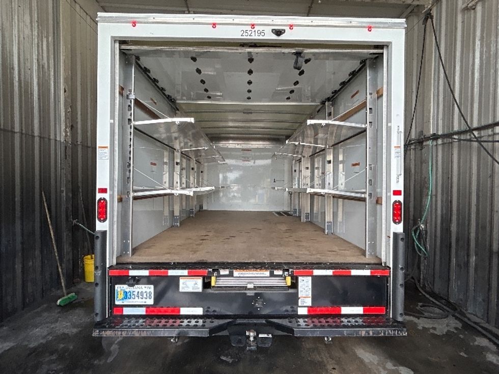 Light Duty Box Truck-Light and Medium Duty Trucks-GMC-2022-Savana G33903-Orlando-FL-27,045\n\t\tmiles-$ 45,000 - Image 27