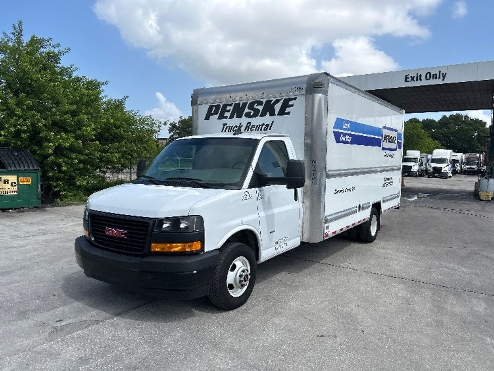 Light Duty Box Truck-Light and Medium Duty Trucks-GMC-2022-Savana G33903-Orlando-FL-27,045\n\t\tmiles-$ 45,000 - Image 3