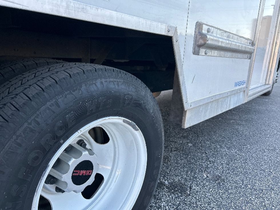 Light Duty Box Truck-Light and Medium Duty Trucks-GMC-2022-Savana G33903-Orlando-FL-42,522\n\t\tmiles-$ 43,000 - Image 14