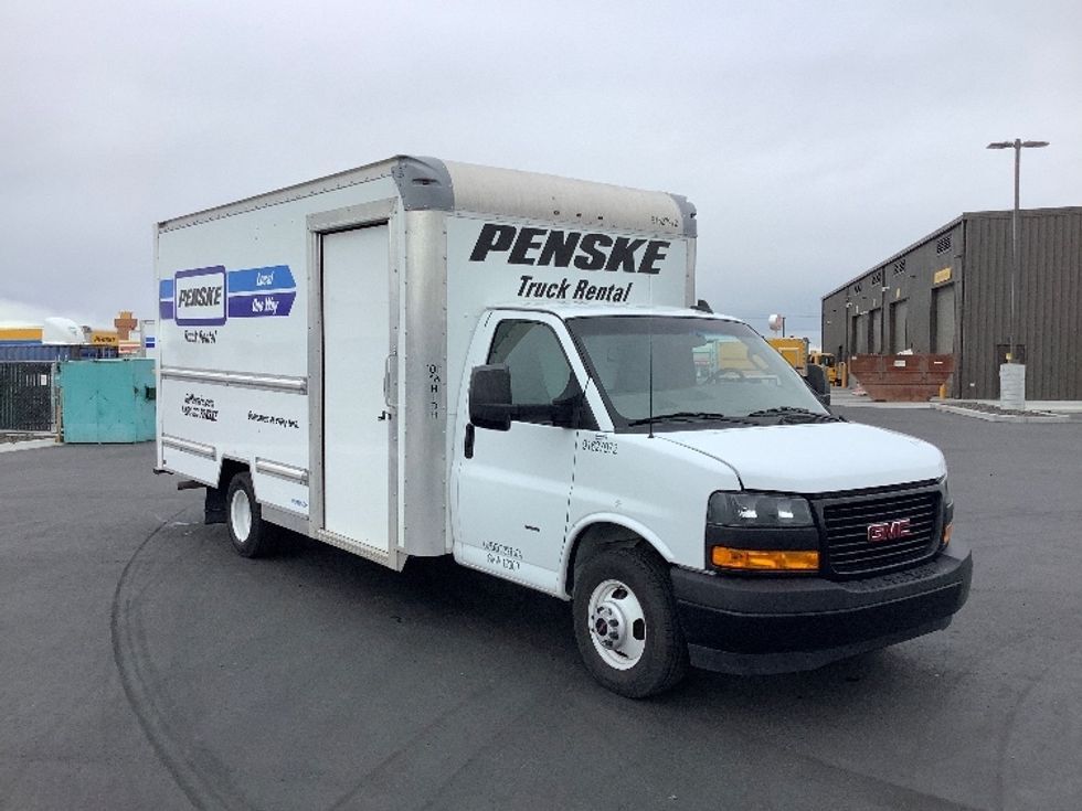 Light Duty Box Truck-Light and Medium Duty Trucks-GMC-2022-Savana G33903-Pasco-WA-26,503\n\t\tmiles-$ 44,250 - Image 1