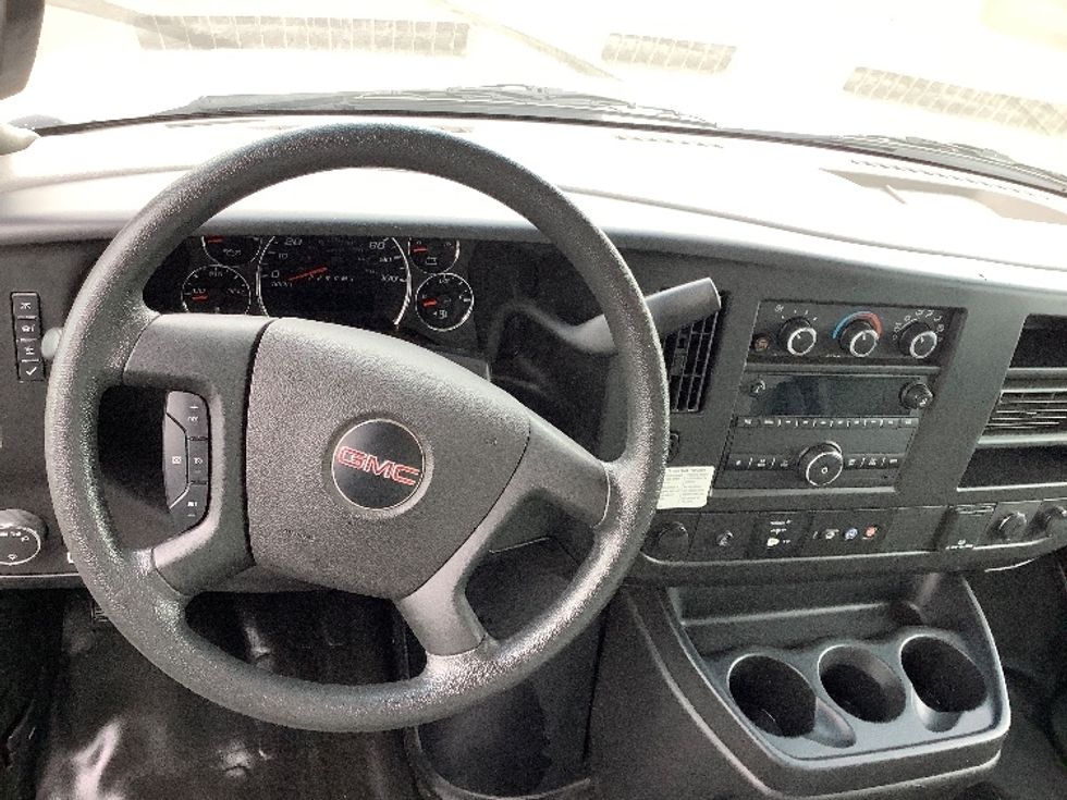 Light Duty Box Truck-Light and Medium Duty Trucks-GMC-2022-Savana G33903-Pasco-WA-26,503\n\t\tmiles-$ 44,250 - Image 19