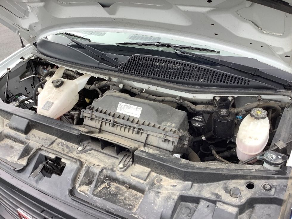 Light Duty Box Truck-Light and Medium Duty Trucks-GMC-2022-Savana G33903-Pasco-WA-26,503\n\t\tmiles-$ 44,250 - Image 23