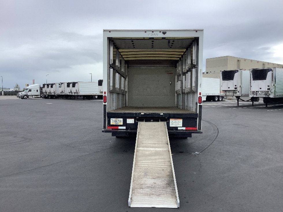 Light Duty Box Truck-Light and Medium Duty Trucks-GMC-2022-Savana G33903-Pasco-WA-26,503\n\t\tmiles-$ 44,250 - Image 9