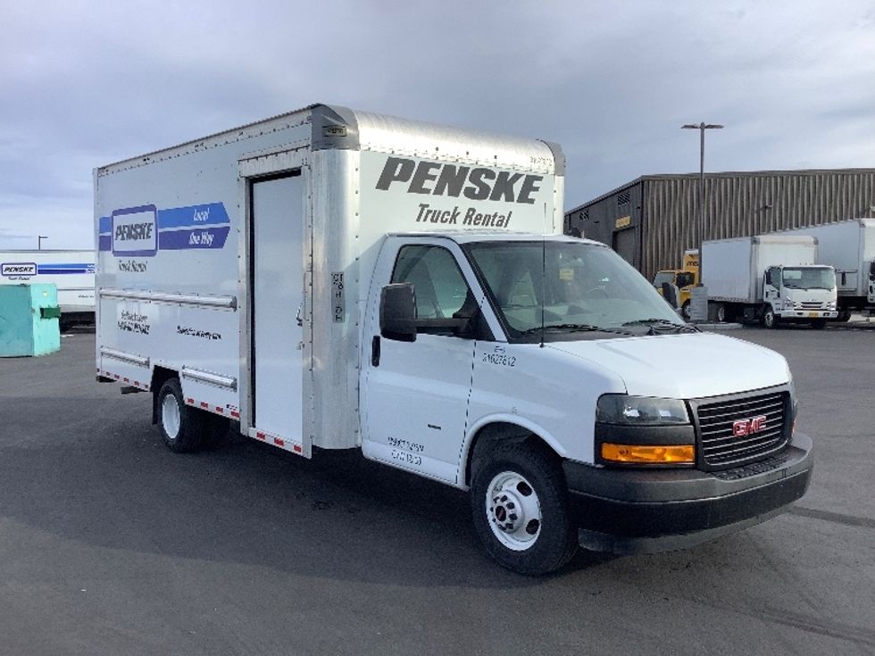 Light Duty Box Truck-Light and Medium Duty Trucks-GMC-2022-Savana G33903-Pasco-WA-38,151\n\t\tmiles-$ 43,250 - Image 1