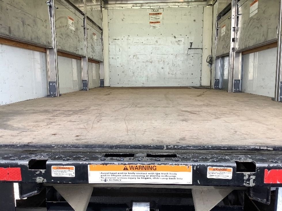 Light Duty Box Truck-Light and Medium Duty Trucks-GMC-2022-Savana G33903-Pasco-WA-38,151\n\t\tmiles-$ 43,250 - Image 10