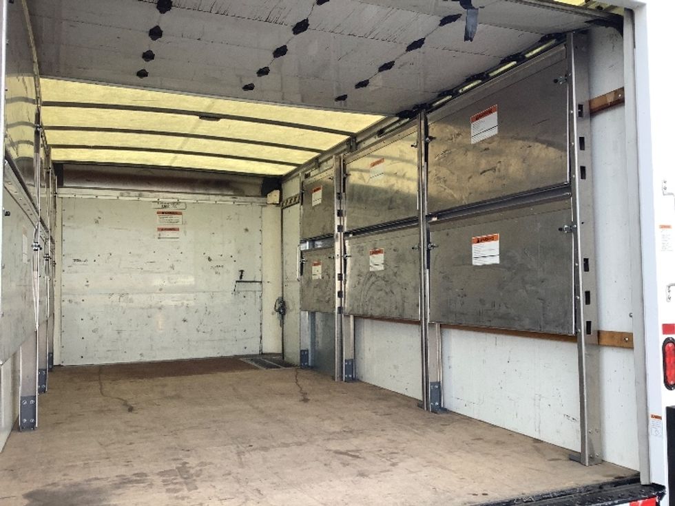 Light Duty Box Truck-Light and Medium Duty Trucks-GMC-2022-Savana G33903-Pasco-WA-38,151\n\t\tmiles-$ 43,250 - Image 12