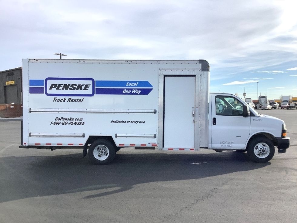 Light Duty Box Truck-Light and Medium Duty Trucks-GMC-2022-Savana G33903-Pasco-WA-38,151\n\t\tmiles-$ 43,250 - Image 15