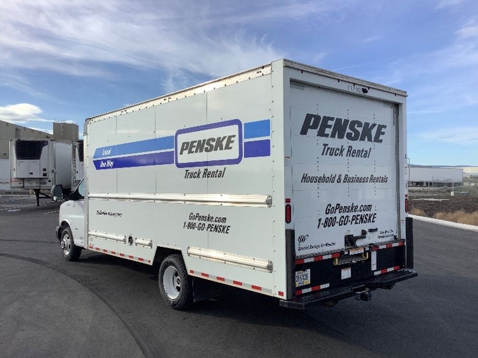 Light Duty Box Truck-Light and Medium Duty Trucks-GMC-2022-Savana G33903-Pasco-WA-38,151\n\t\tmiles-$ 43,250 - Image 6