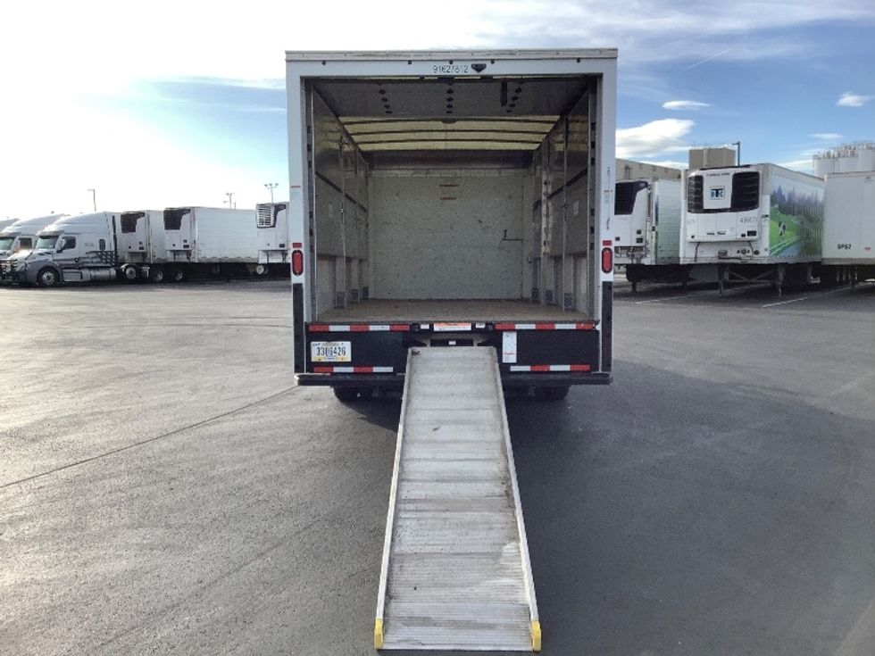 Light Duty Box Truck-Light and Medium Duty Trucks-GMC-2022-Savana G33903-Pasco-WA-38,151\n\t\tmiles-$ 43,250 - Image 9