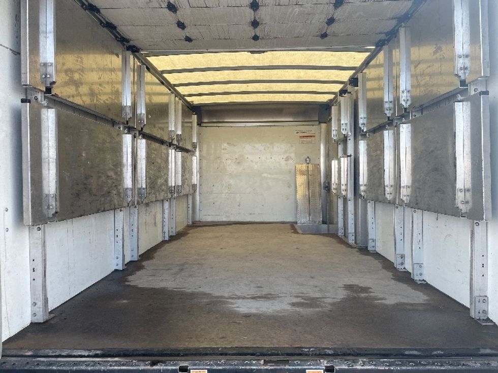 Light Duty Box Truck-Light and Medium Duty Trucks-GMC-2022-Savana G33903-Pasco-WA-38,498\n\t\tmiles-$ 46,250 - Image 10