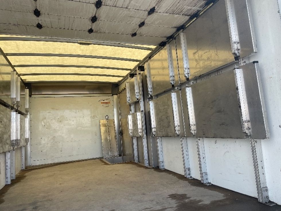 Light Duty Box Truck-Light and Medium Duty Trucks-GMC-2022-Savana G33903-Pasco-WA-38,498\n\t\tmiles-$ 46,250 - Image 12