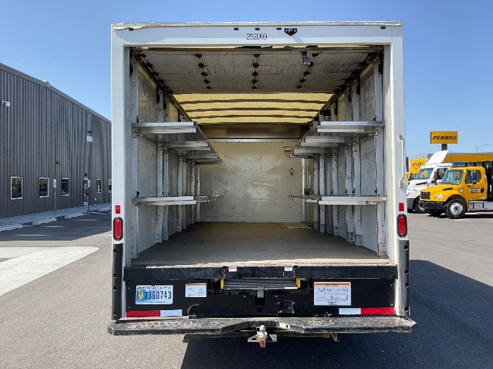 Light Duty Box Truck-Light and Medium Duty Trucks-GMC-2022-Savana G33903-Pasco-WA-38,498\n\t\tmiles-$ 46,250 - Image 8