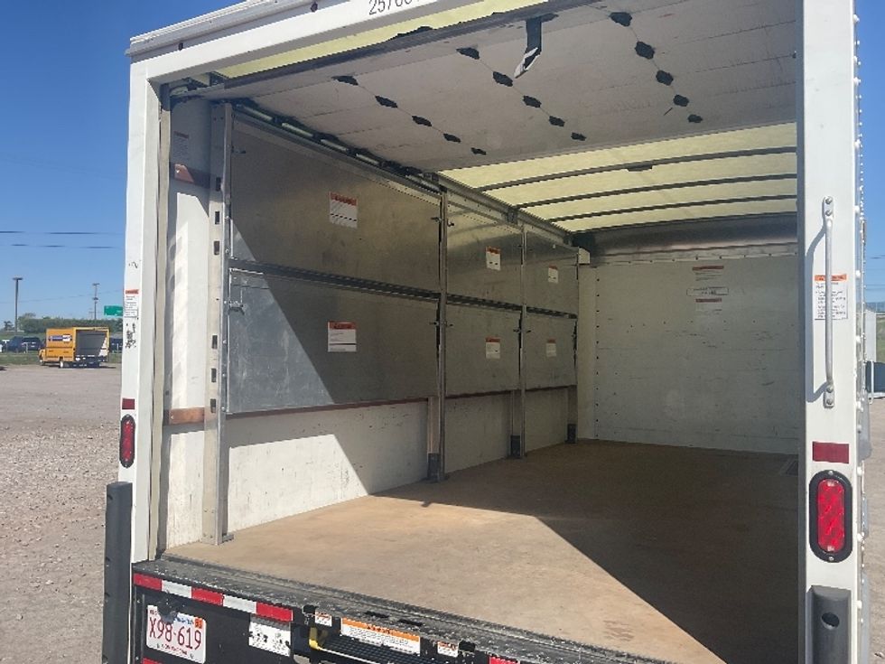 Light Duty Box Truck-Light and Medium Duty Trucks-GMC-2022-Savana G33903-Pell City-AL-57,970\n\t\tmiles-$ 37,000 - Image 7