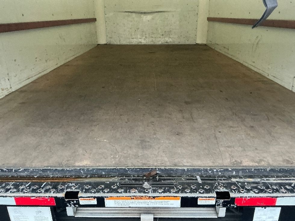 Light Duty Box Truck-Light and Medium Duty Trucks-GMC-2022-Savana G33903-Pensacola-FL-106,299\n\t\tmiles-$ 32,000 - Image 10