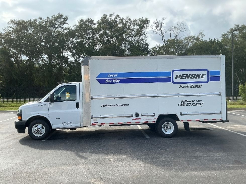 Light Duty Box Truck-Light and Medium Duty Trucks-GMC-2022-Savana G33903-Pensacola-FL-112,250\n\t\tmiles-$ 30,500 - Image 4