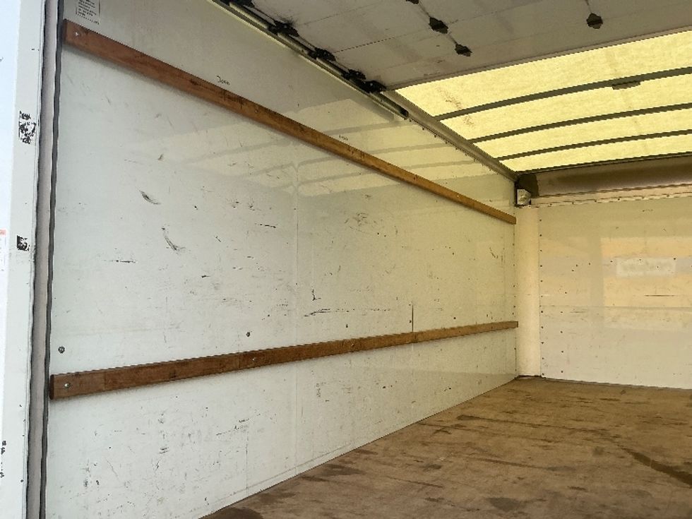 Light Duty Box Truck-Light and Medium Duty Trucks-GMC-2022-Savana G33903-Pensacola-FL-112,250\n\t\tmiles-$ 30,500 - Image 9