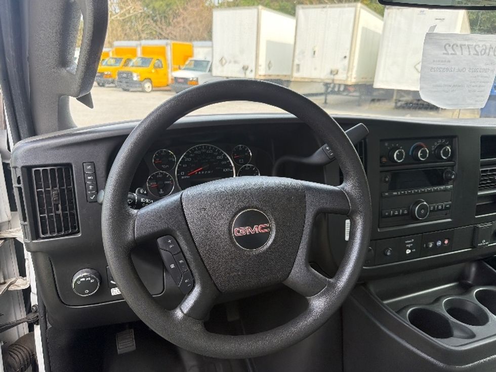 Light Duty Box Truck-Light and Medium Duty Trucks-GMC-2022-Savana G33903-Pensacola-FL-120,417\n\t\tmiles-$ 29,750 - Image 17