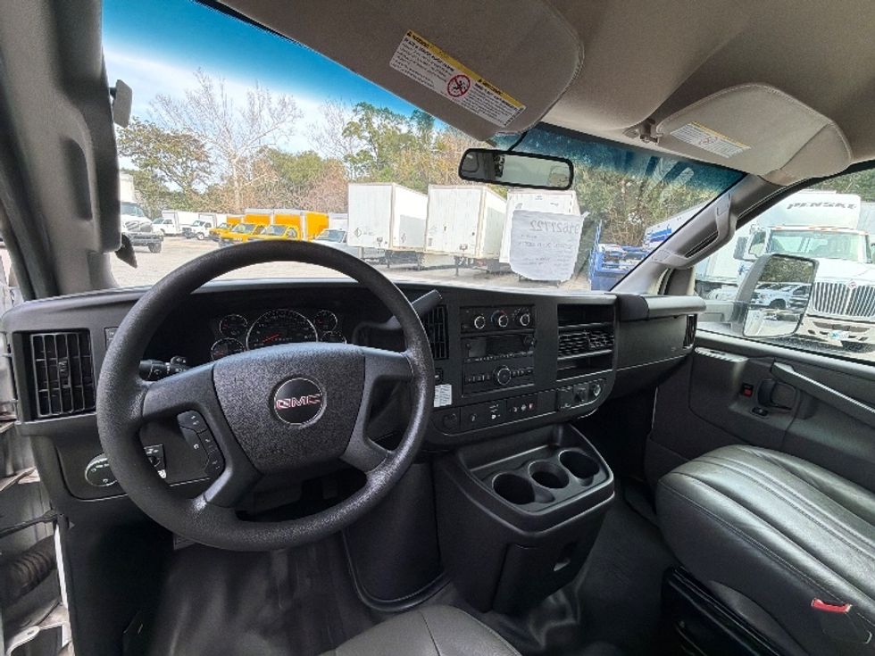 Light Duty Box Truck-Light and Medium Duty Trucks-GMC-2022-Savana G33903-Pensacola-FL-120,417\n\t\tmiles-$ 29,750 - Image 18