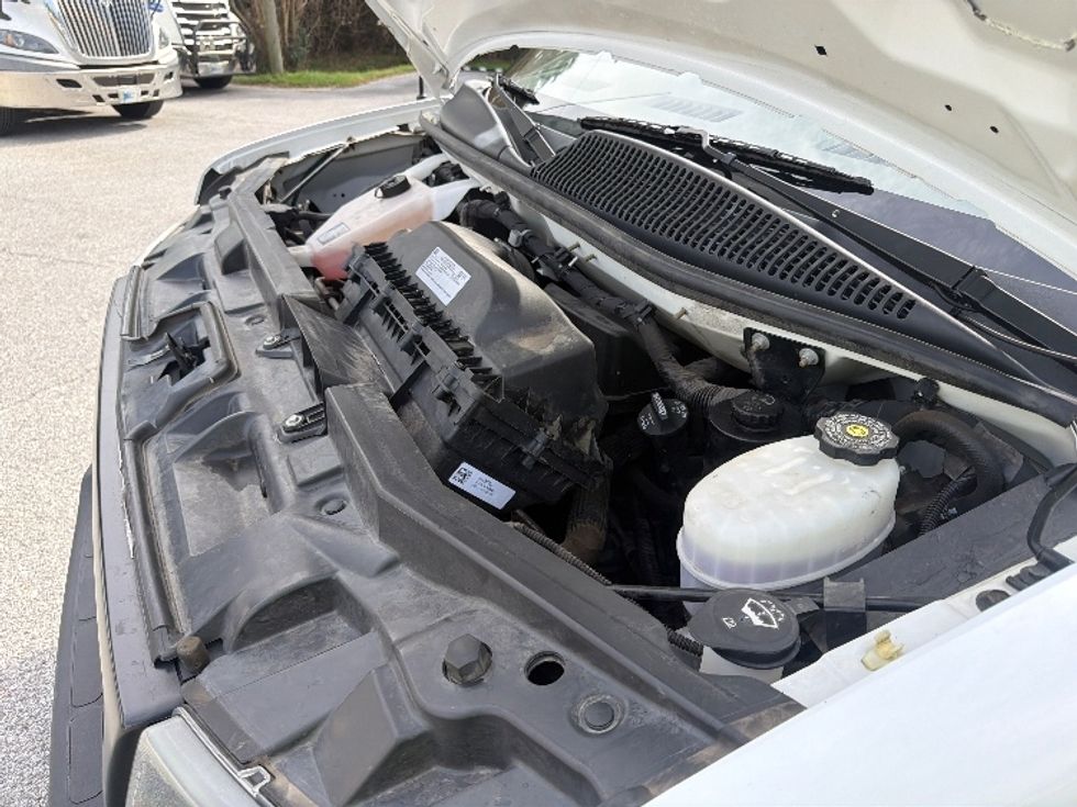 Light Duty Box Truck-Light and Medium Duty Trucks-GMC-2022-Savana G33903-Pensacola-FL-120,417\n\t\tmiles-$ 29,750 - Image 24