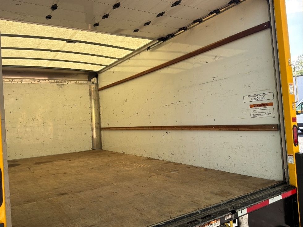 Light Duty Box Truck-Light and Medium Duty Trucks-GMC-2022-Savana G33903-Pensacola-FL-122,903\n\t\tmiles-$ 24,000 - Image 11